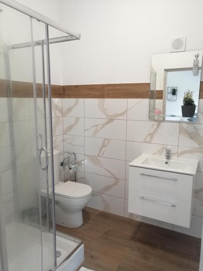 Pokoje I Apartamenty Matdar Mikołajki Exterior foto